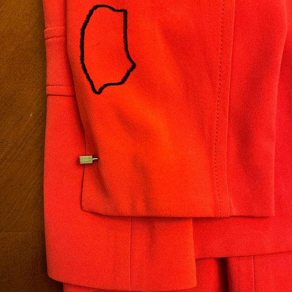 Chilia Red Blazer 14 - Picture 9 of 9